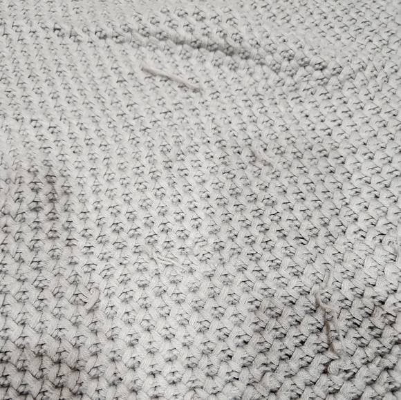 Two Blind Brothers Crochet Blanket - Picture 4 of 7